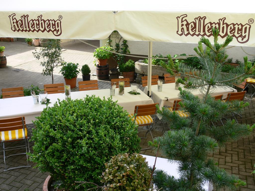 Hotel-Restaurant Roter Ochsen Lauchheim Екстер'єр фото