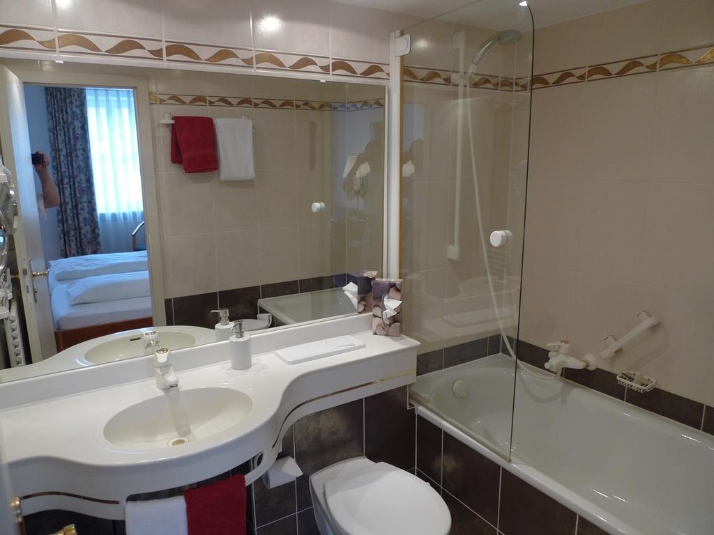 Hotel-Restaurant Roter Ochsen Lauchheim Номер фото